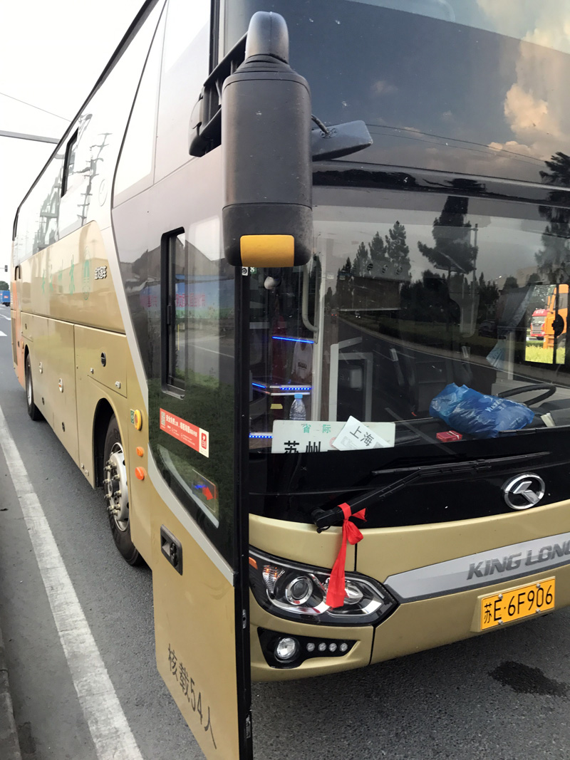 协旅大巴车54座
